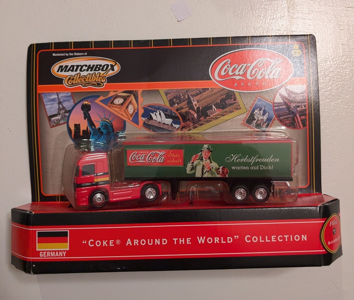 Coca-Cola トレーラー ミニカー Mercedes-Benz s-l225.jpg