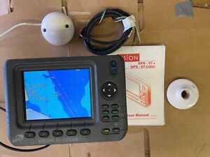 VISION 07 GPS CHART PLOTTER  AND ANTENNA - IN GOOD WORKING ORDER.