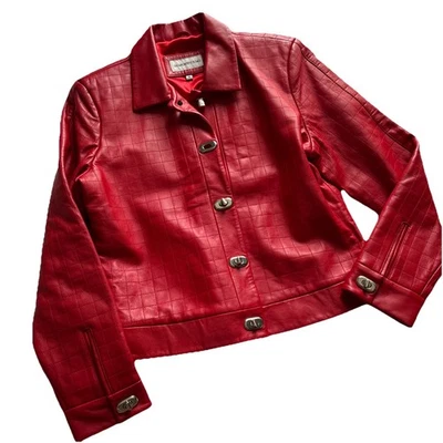 Jaqueta de Moto Feminina Sharon Young Couro Acolchoado Vermelho Tamanho Médio Casaco Turnlock - Imagem 1 de 4