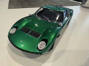 Hasegawa Lamborghini Miura plastic model finished product 1/24 - Picture 1 of 9