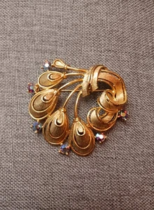 Spilla vintage con strass Lisner spilla bouquet di fiori tono oro - Foto 1 di 6