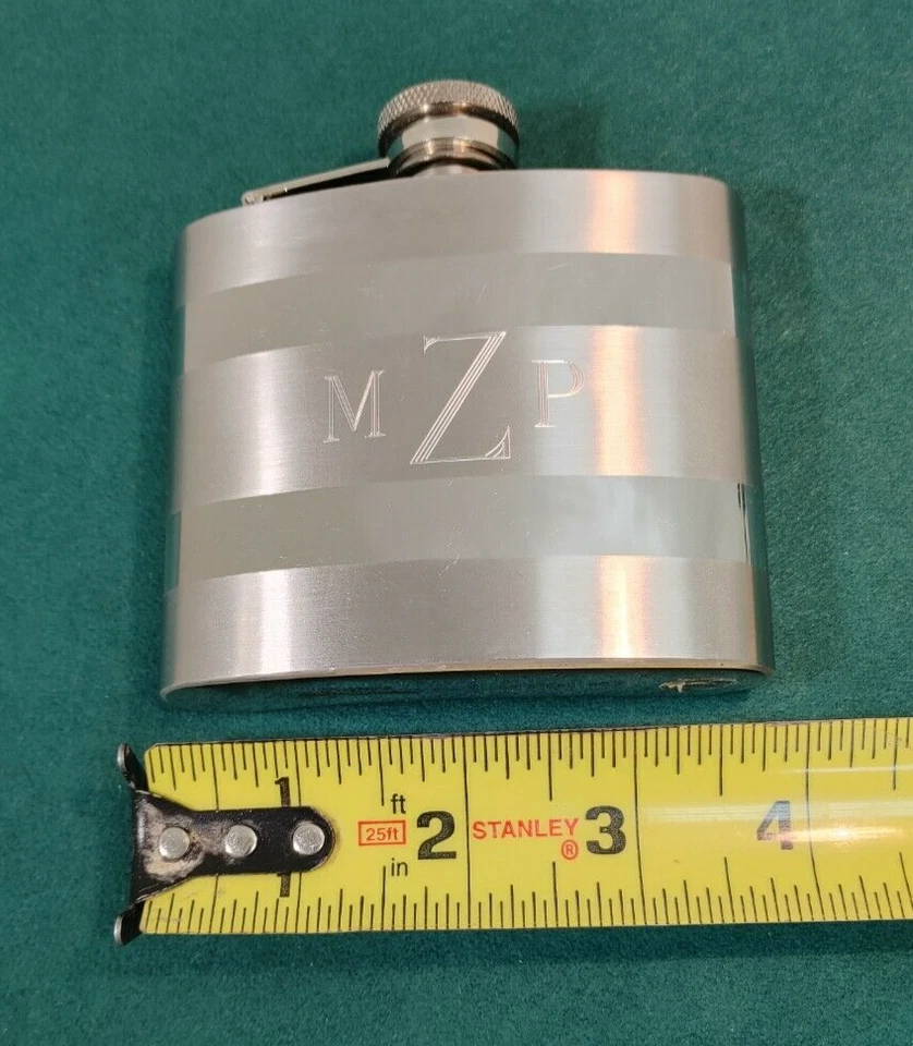 Things Remembered 不锈钢 Monogrammed Flask — 第 1/4 张图片