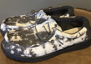 Hey Dude Boys Wally YOUTH Shoes Thunderstruck Tie Dye, Size US Y6-L7 - Picture 1 of 5