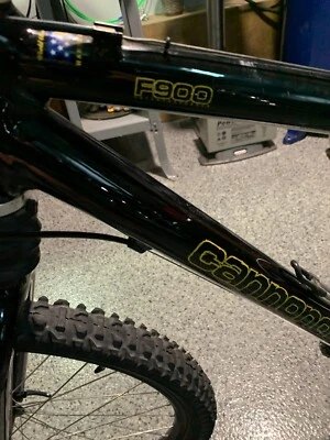 Bicicleta de montaña Cannondale F900 de colección (mediados de los 90). Foto 1 de 4
