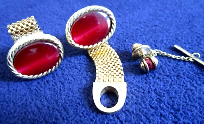 De colección Swank Malla Envoltura Tono Dorado con Piedra de Arándano Gemelos Ovalados y Juego de Corbatas Usado en Excelente Condición Foto 1 de 4