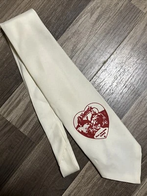 Corbata de Colección Arkansas Razorbacks Blanca “Them Ever-lovin Hogs” Foto 1 de 4