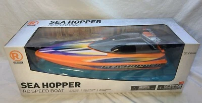 Radioshack Sea Hopper RC Radio control toy Speed Boat Classic Cruiser New Sealed - Image 1 of 4