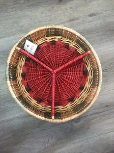 Wassermelone Servierkorb 3 Abschnitte beige rot schwarz Weidengeflecht 14,5" Tx3" H NEU - Bild 1 von 8