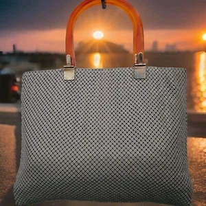 Vtg Dove Gray Metal Mesh Handbag Lucite Double Top Handles 1970s MOD Retro GoGo - Picture 1 of 18