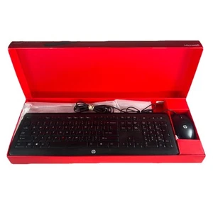 Microsoft Sculpt Comfort Desktop Wired Ergonomic Keyboard and Mouse Combo EUC - Picture 1 of 13
