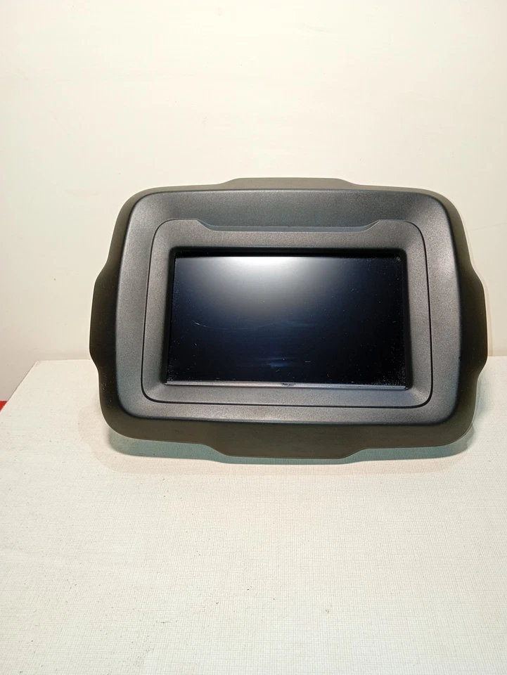 ||| AUTORADIO RADIO JEEP RENEGADE 7 pollici ECE DAB GPS TMB  ||| CON CODICE RADI - Immagine 1 di 4