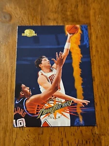 95 96 1996 tarjeta de baloncesto Skybox Toni Kukoc #17 - Imagen 1 de 2