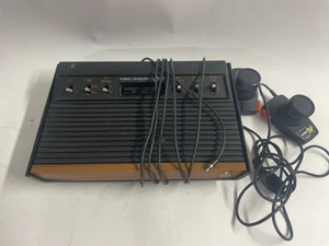 Vintage Atari 2600 Video Game System Console + Paddle Controllers Untested - Bild 1 von 3