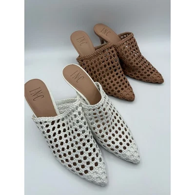 Tacones de mula tejidos INC Celestia blancos y tostados talla 9  Foto 1 de 4