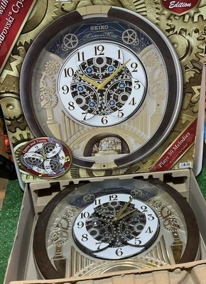 Seiko Melodies in Motion 2007 Collectors Edition Swarovski Crystal Clock Awesome - Image 1 of 4