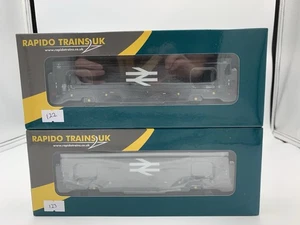 RAPIDO TRAINS OO SCALE 2X 910003 BRITISH RAIL FERRY VANS TTC DIECAST EXCLUSIVES - Picture 1 of 4