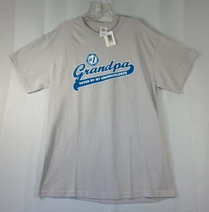 #1 Grandpa Script NUEVA Camiseta Grande Para Hombre Manga Corta Gris Plateado Envío RÁPIDO - Imagen 1 de 13
