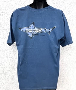 Tee103 T-Shirt Lakeshirts Garment Dyed Blue (l) “Da Bad Fish” Aruba - Picture 1 of 4