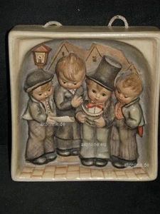 Goebel Hummel Figur 134 "Das Quartett", Hängebild, vier kleine Sänger, Krone - Picture 1 of 1