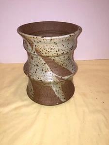 Wayne Batchelder Studio Pottery Vase - Picture 1 of 5