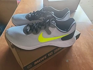 Nike Revolution 6 NN, New Sz 10.5 - Picture 1 of 6