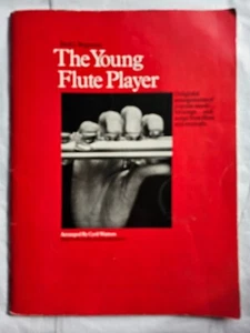 THE YOUNG FLUTE PLAYER - BOOK 1 - BEGINNERS - FLUTE TUTOR - FREEPOST - Picture 1 of 6