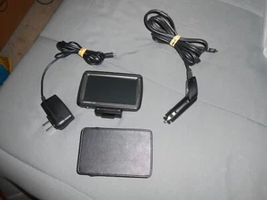 Garmin nüvi 855 GPS mit Zubehörpaket & Hülle - Bild 1 von 7
