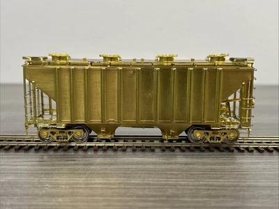 Overland Models HO Brass OMI-3053 P/S 2-Bay Covered Hopper AT&SF Unpainted NOS! - Image 1 of 4