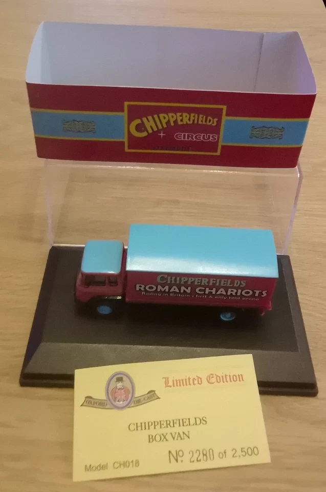 Oxford CH010 Chipperfields Box Van Edition 2280 Modell 1:76 H0 OVP - Bild 1 von 4