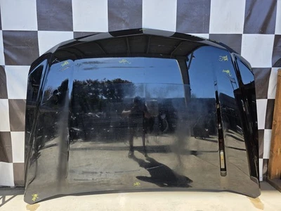 Chevrolet Tahoe Suburban Hood 2015 2016 2017 2018 2019 2020 usado fabricante original Foto 1 de 4