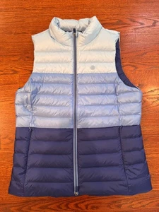 CHALECO ACOLCHADO LIGERO BLOQUE COLOR G/FORE Azul Mediano Trump Natl - Imagen 1 de 9