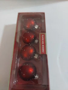 Porta segnaposto addobbo natalizio rosso intenso con scintille argento (set di 4) - Foto 1 di 5