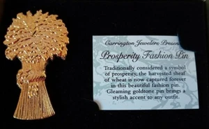 Broche prendedor Carrington Jewelers Prosperity Fashion de colección años 70 gavilla de trigo 1,75" nuevo en caja - Imagen 1 de 5