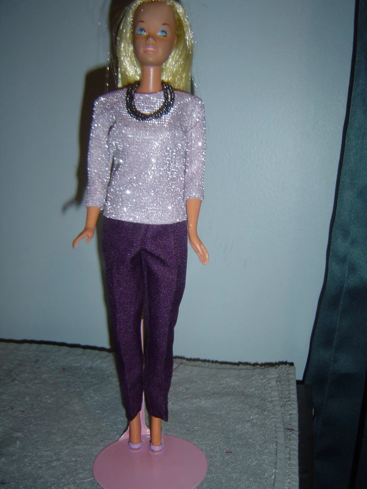 卓越手工休闲套装适用于 Mod 芭比娃娃和类似尺寸的娃娃 - L@@K — 第 1/1 张图片