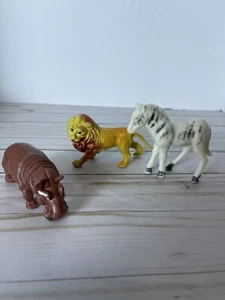 Lote De 3 Animales De Colección Hong Kong Acebo Plástico Duro Selva Cebra Hipopótamo León - Imagen 1 de 14
