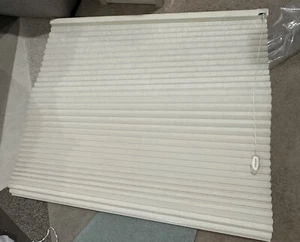 Hunter Douglas Honeycomb Duette Blinds w/ Hardware Brackets 37 x 36.375 Linen - Picture 1 of 2