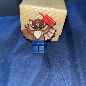 LEGO Man-Bat Minifigure 2 FACED - Picture 1 of 6