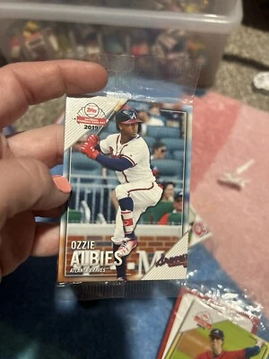 Ozzie Albies 2019 Atlanta Braves Baseball Card - Image 1 of 2