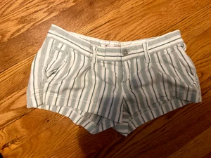 HOLLISTER SHORTS Sage Green and white Size 0 -Supper soft cotton - Picture 1 of 6