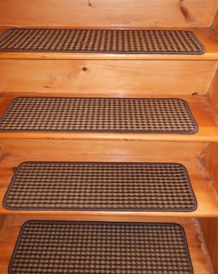 13 peldaños de escalera interiores/exteriores 9"" x 30"" + aterrizaje de 30"" x 30"" antideslizantes. Foto 1 de 4