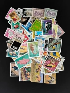stamps Guinea lot of 215 different used - Imagen 1 de 1