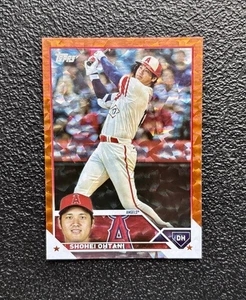Serie Topps 2023 Shohei Ohtani Orange Crackle Foil SP! #’d /299 *Ángeles - Imagen 1 de 2