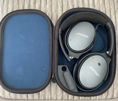 Auriculares con cancelación de ruido con cable Bose QuietComfort QC25. Precio a vender. (Leer) Foto 1 de 4