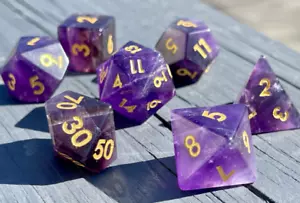 Dragon's Amathyst - Juego de dados de 7 piezas de piedras preciosas semipreciosas DND RPG 5e - Imagen 1 de 4