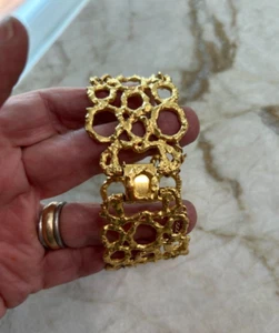 Vtg Fablulous Signed Florenza Gold Tone Open Work Statement Bracelet: WOW! - Picture 1 of 15