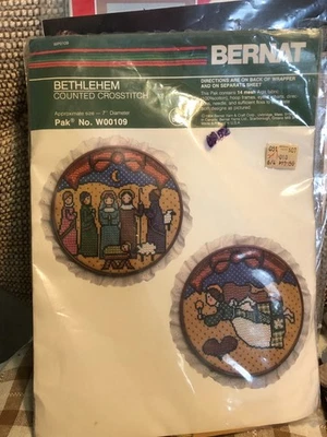 Bernat; Belén; kit Foto 1 de 2