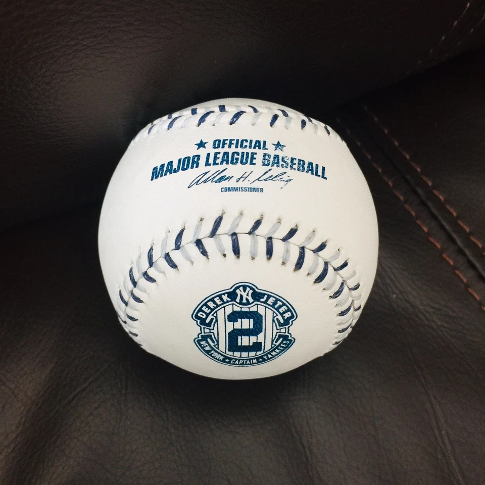 Derek Jeter Logo Béisbol, Capitán Conmemorativo, DJ3K, ESPN Capitán Foto 1 de 1