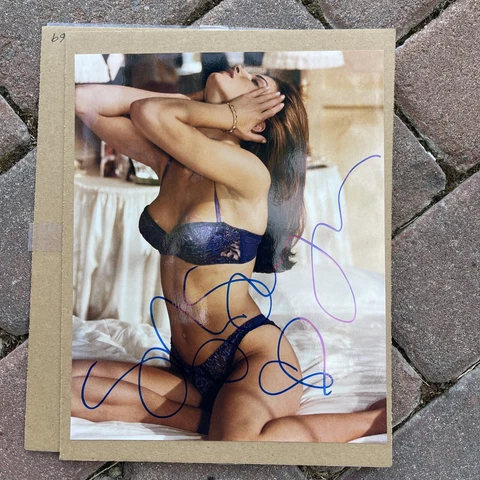 STEPHANIE SEYMOUR Signed Auto 8x10 Photo Guns n Roses Model COA Cover
