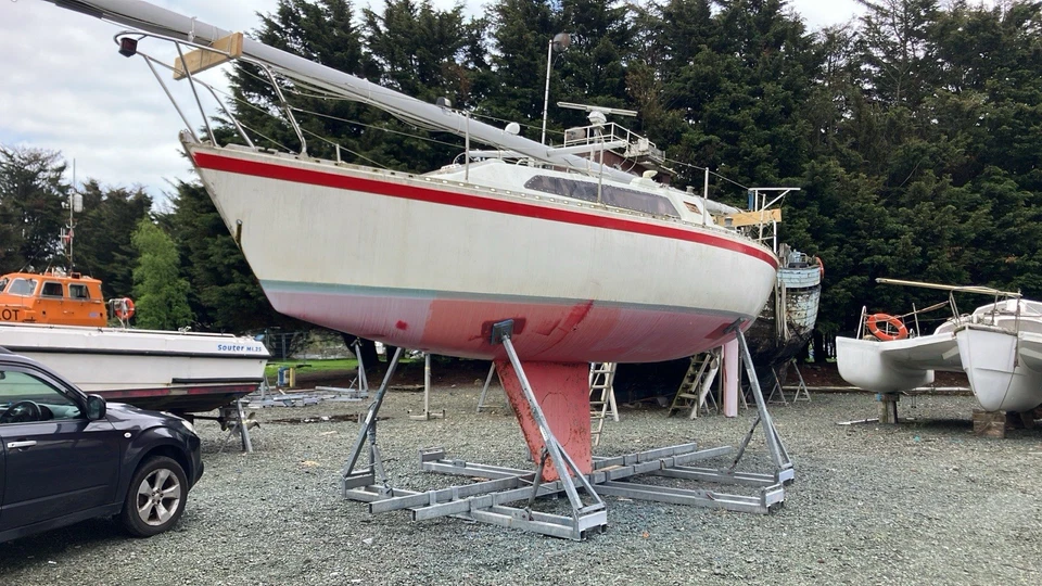 Nicholson 303 Sailing Yacht - Image 1 of 4