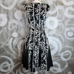 TADASHI SHOJI Black & White Wmns XS Dress Cross Knot Fitted Strch Chic Cocktail - Picture 1 of 9